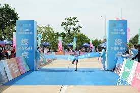 《踢球者》预测拜仁拿到欧冠冠军，多特蒙德拥有潜力