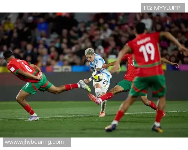 NBA｜4将联手轰101分 湖人终止金块9连胜